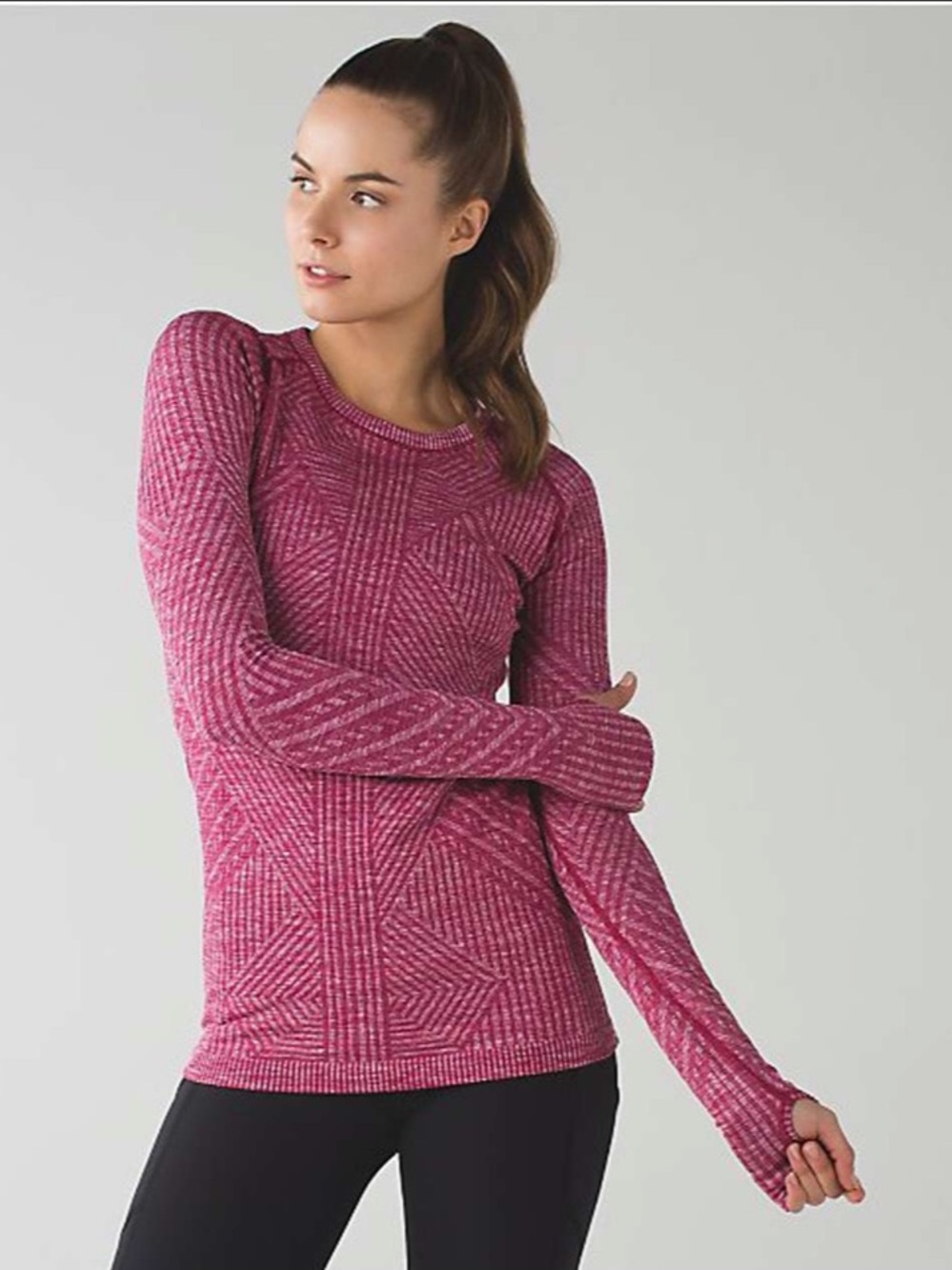 Lululemon Rest Less Pullover in Heathered Berry Rumble size 6
